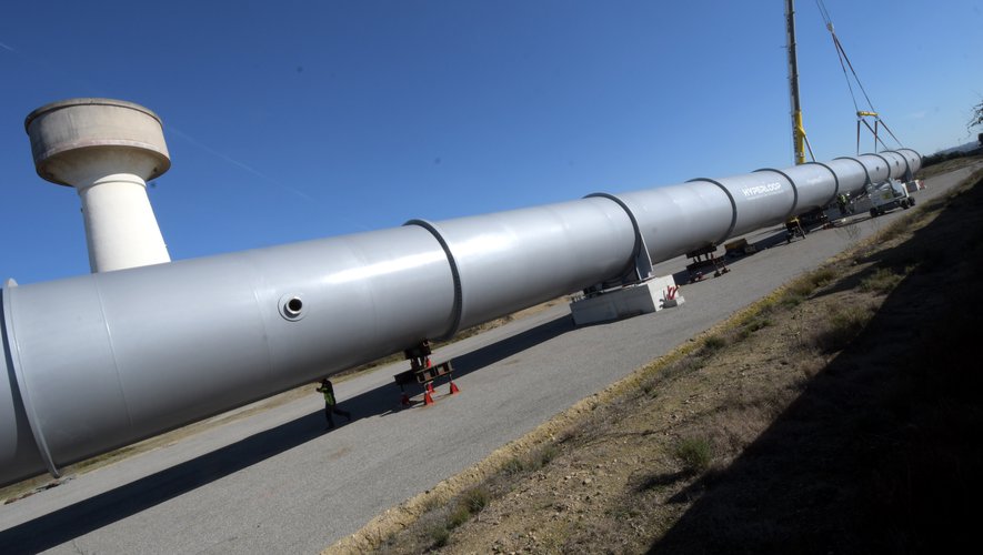 Hyperloop : la première piste d’essai en taille réelle au monde vient d’être assemblée à Toulouse